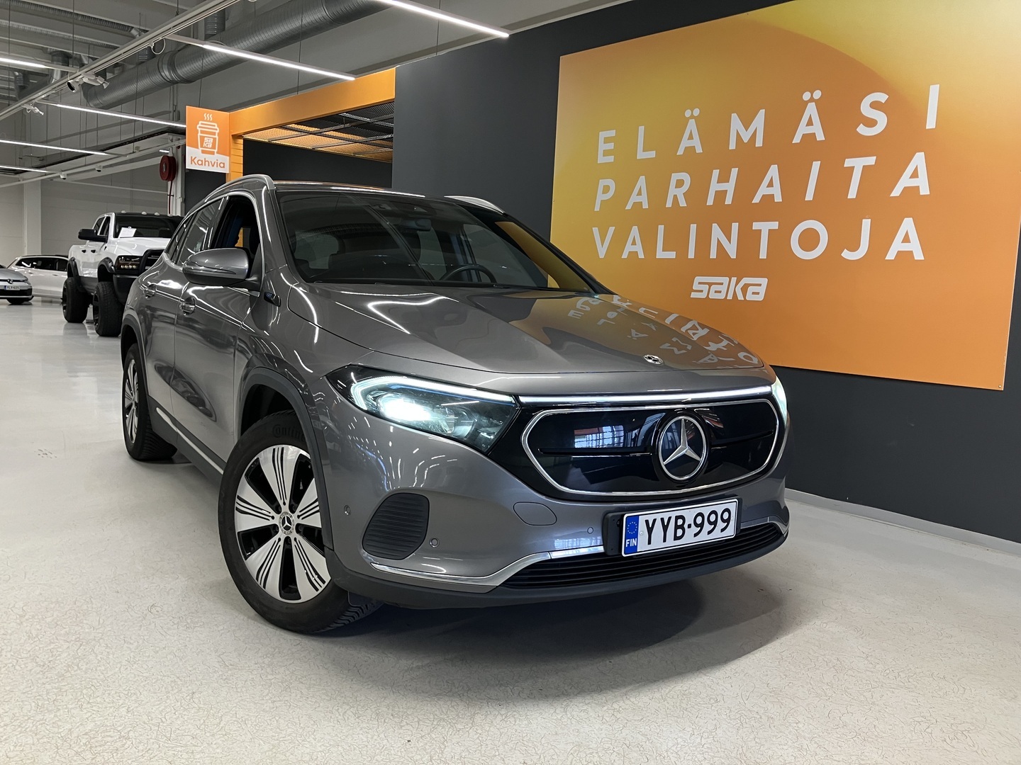 MERCEDES-BENZ EQA 2022