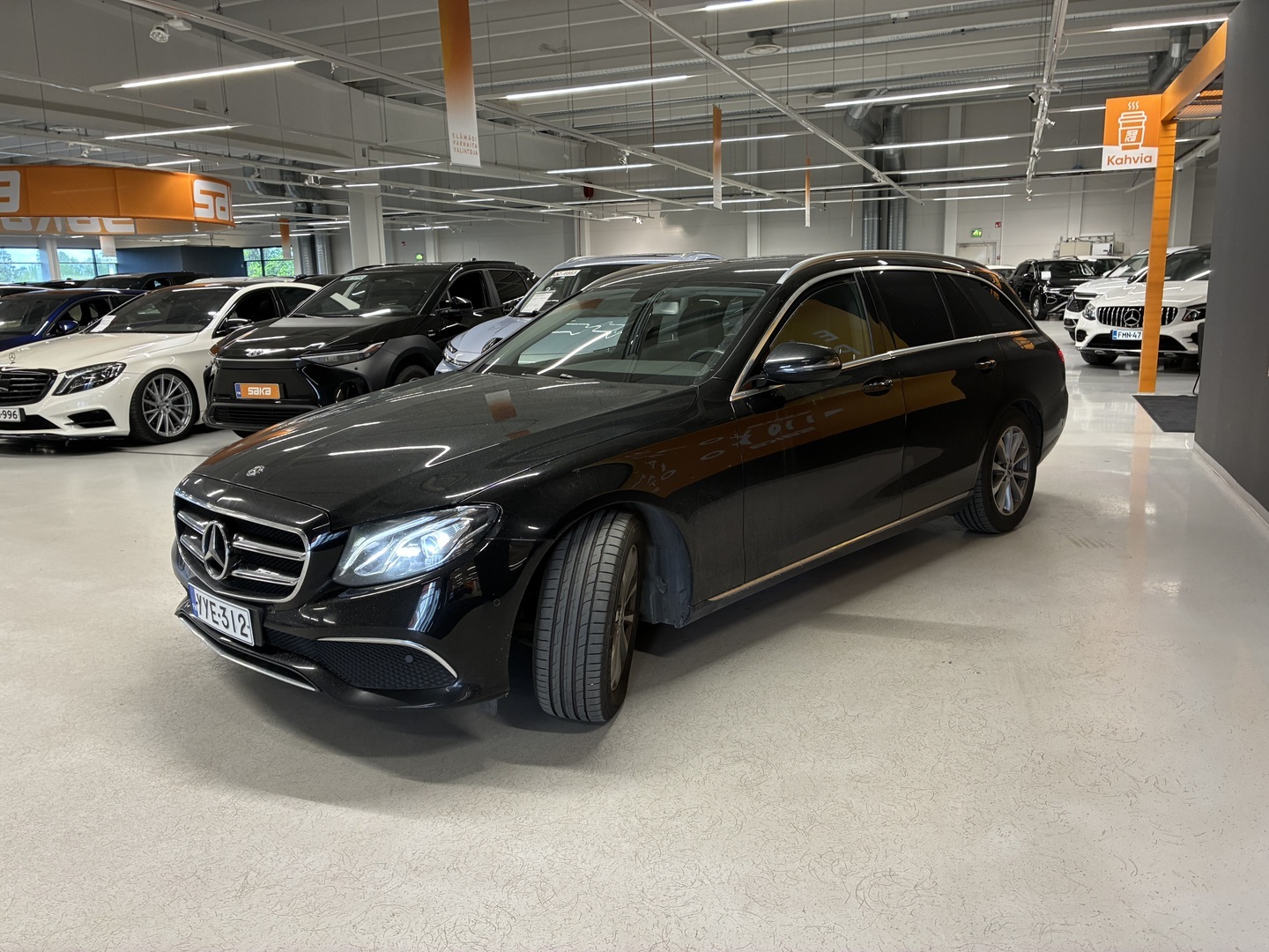 MERCEDES-BENZ E 2019