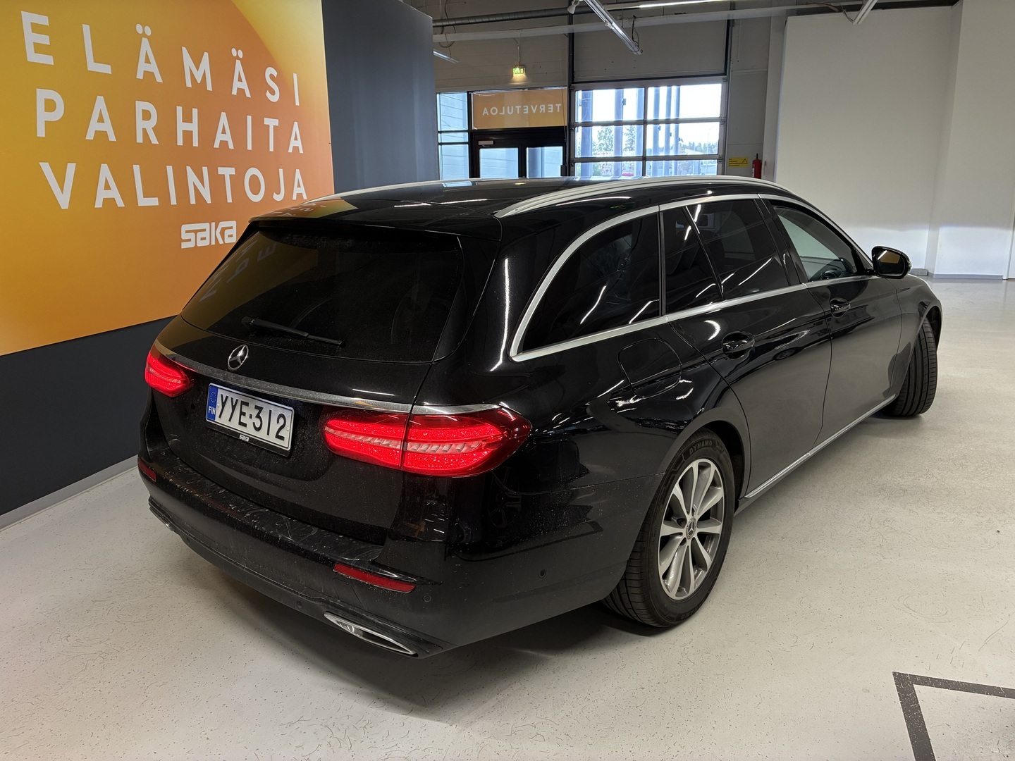 MERCEDES-BENZ E 2019