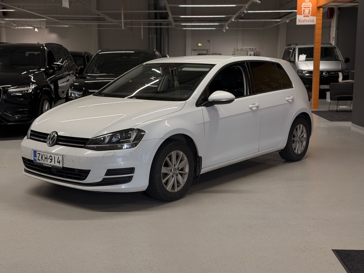 VOLKSWAGEN Golf 2014