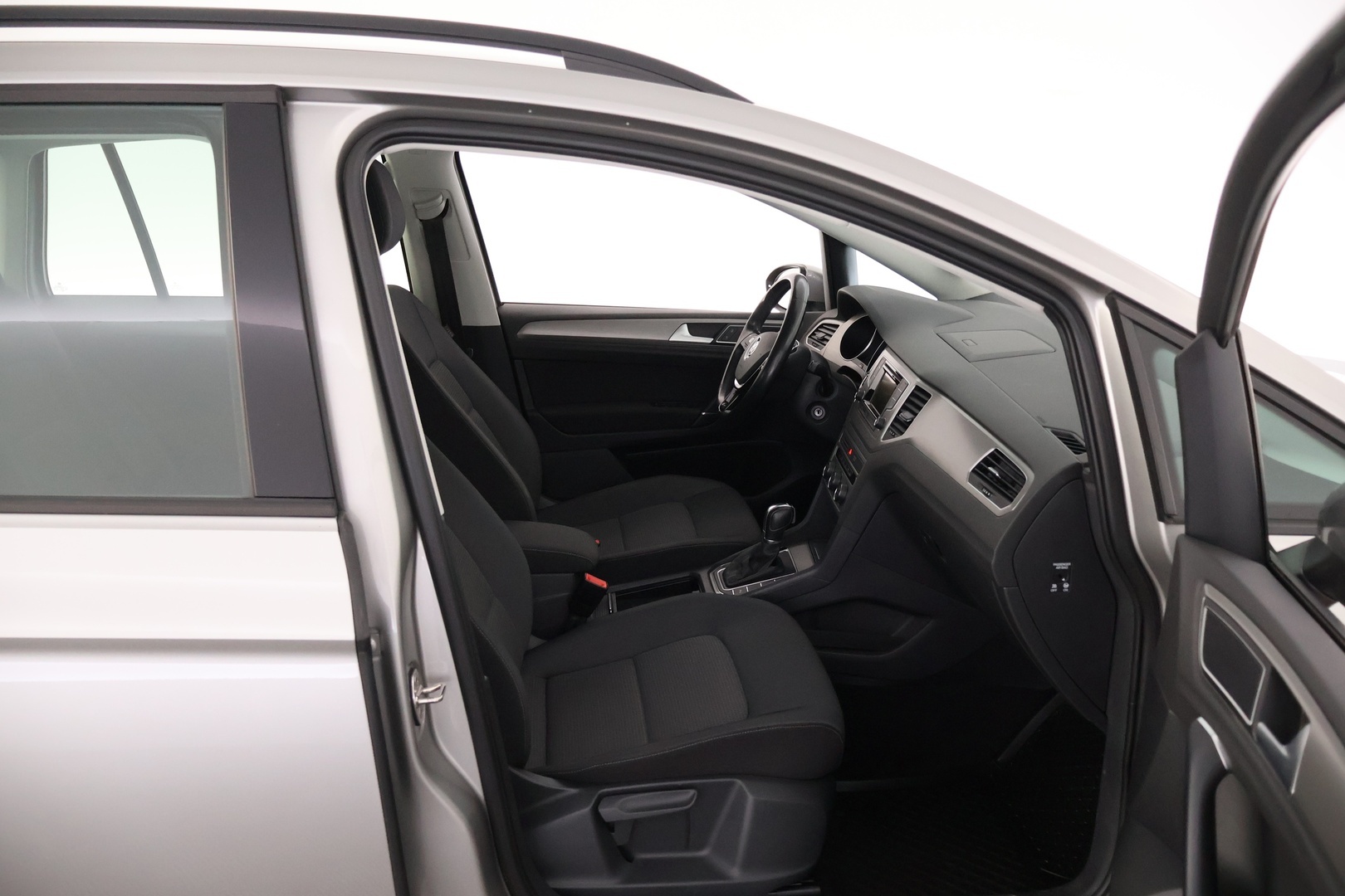 VOLKSWAGEN Golf Sportsvan 2015