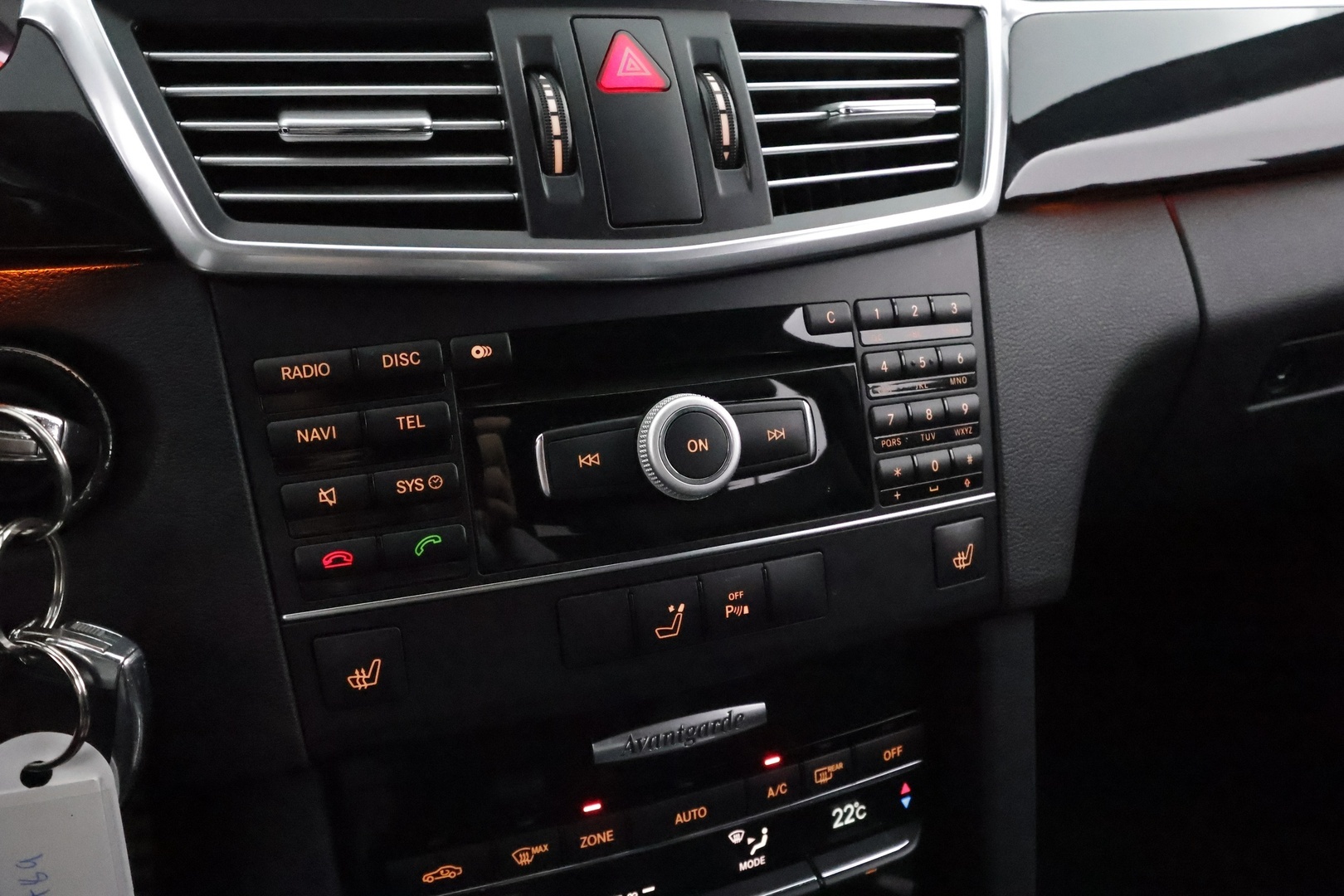 MERCEDES-BENZ E 2010