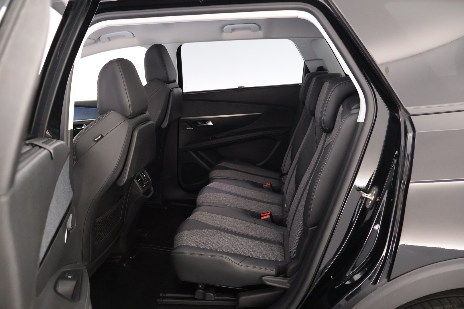 PEUGEOT 5008 2019
