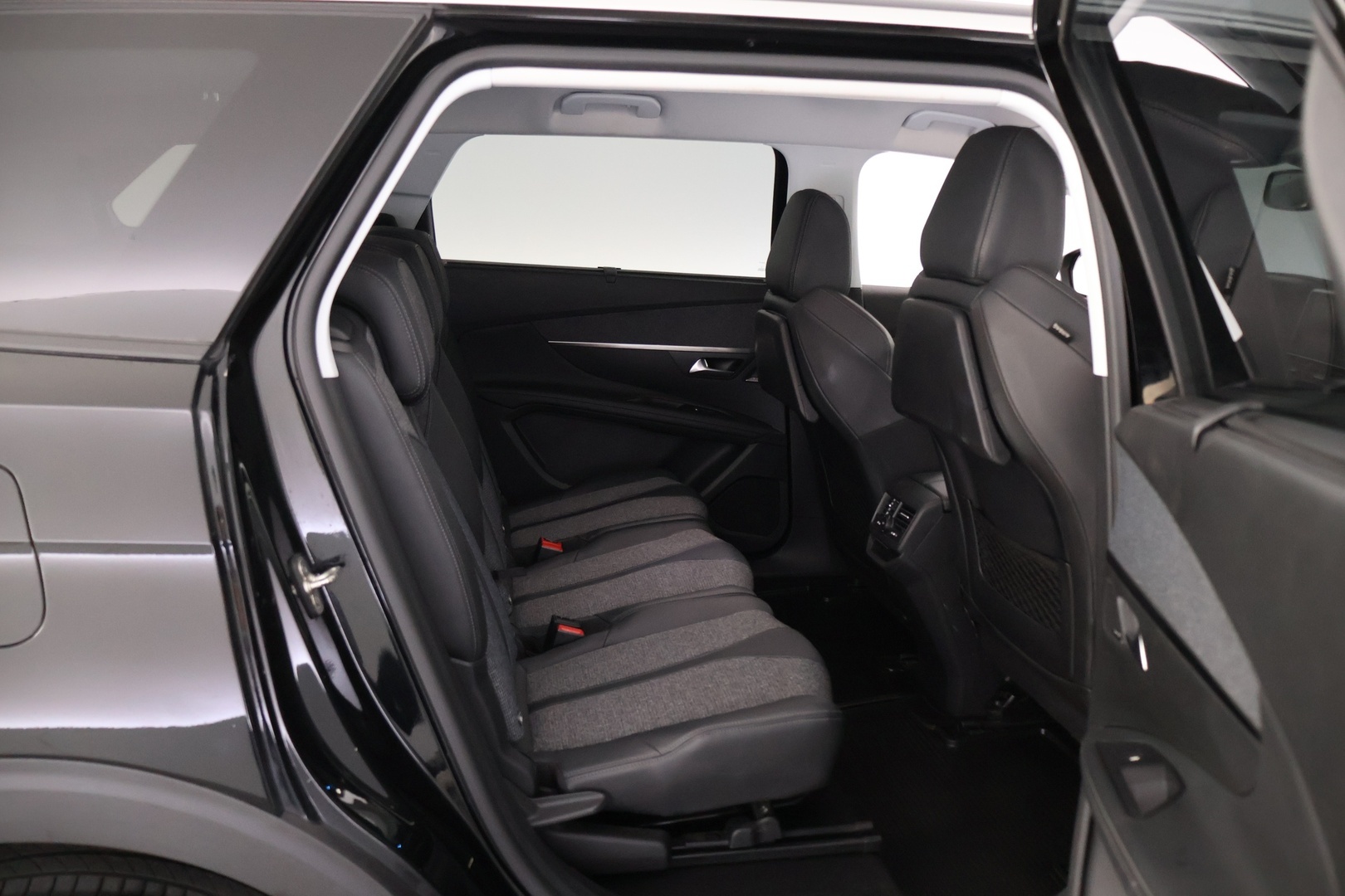 PEUGEOT 5008 2019