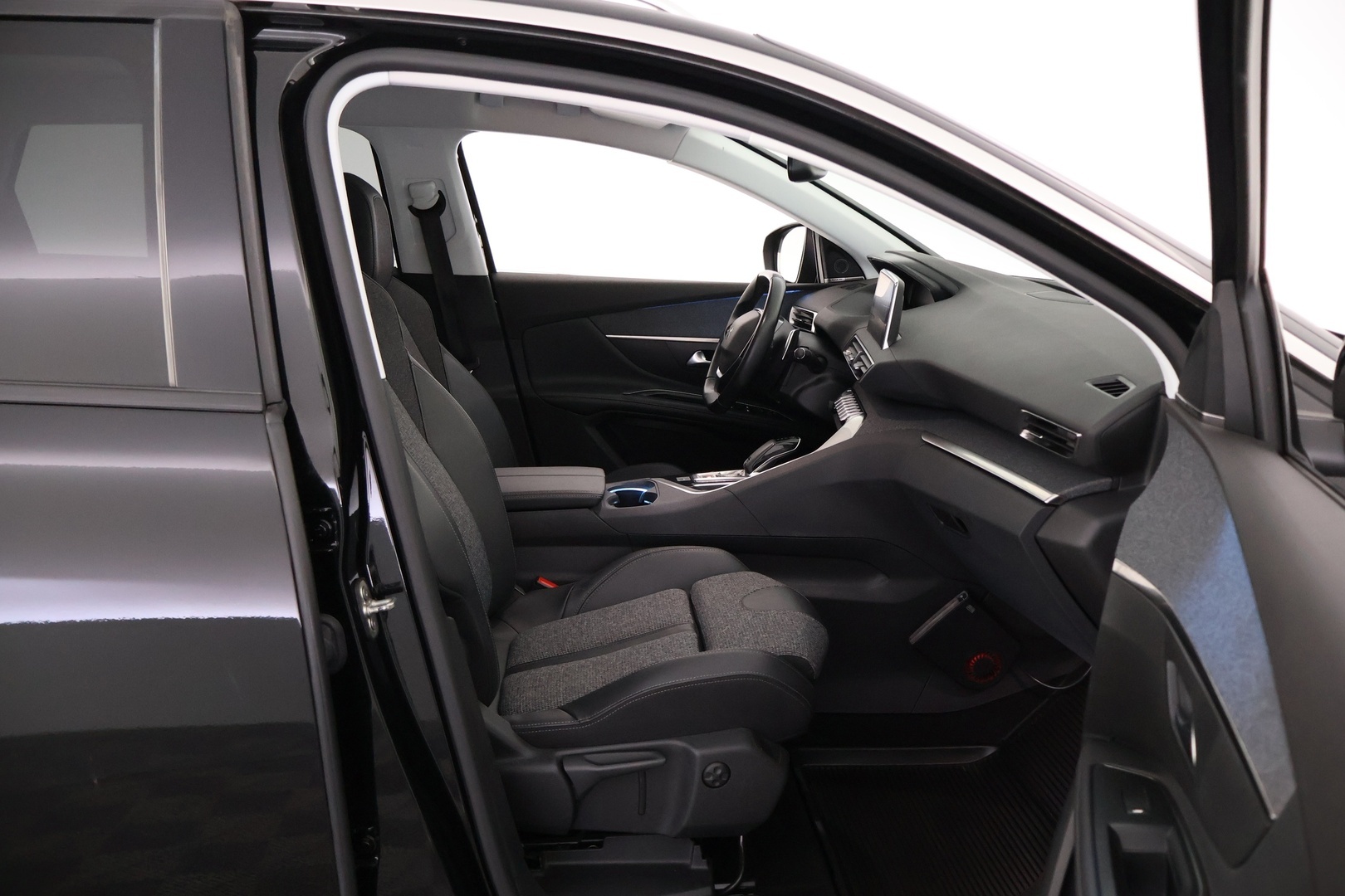PEUGEOT 5008 2019