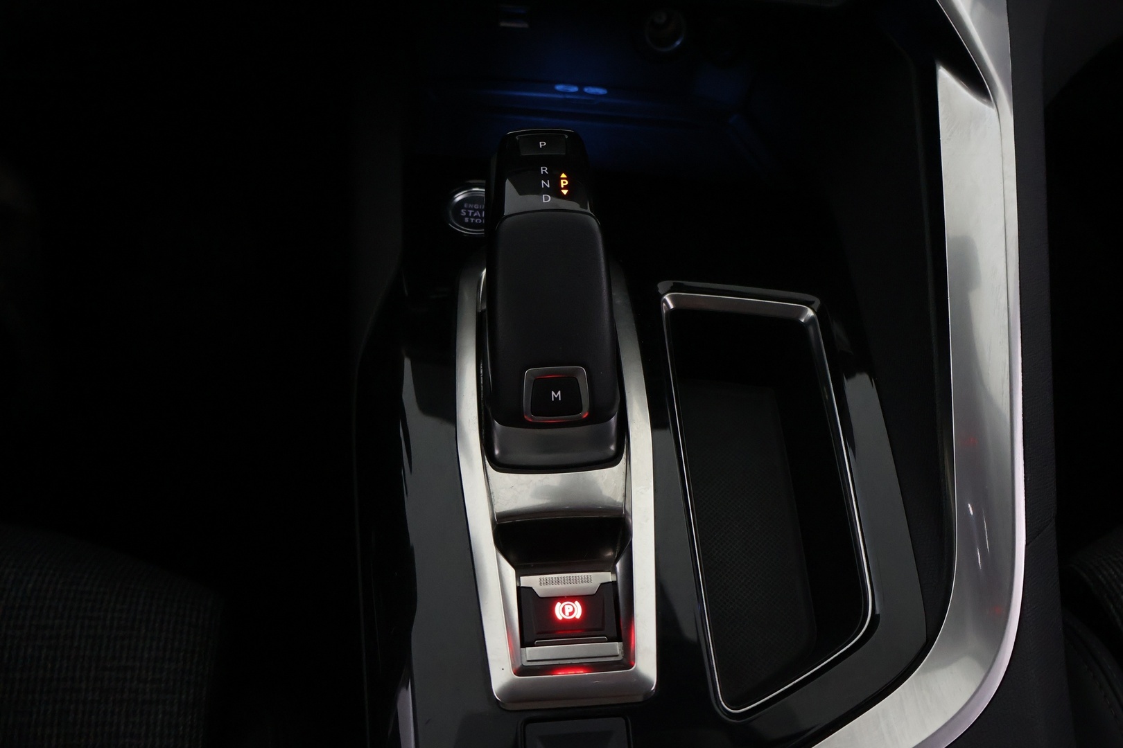 PEUGEOT 5008 2019