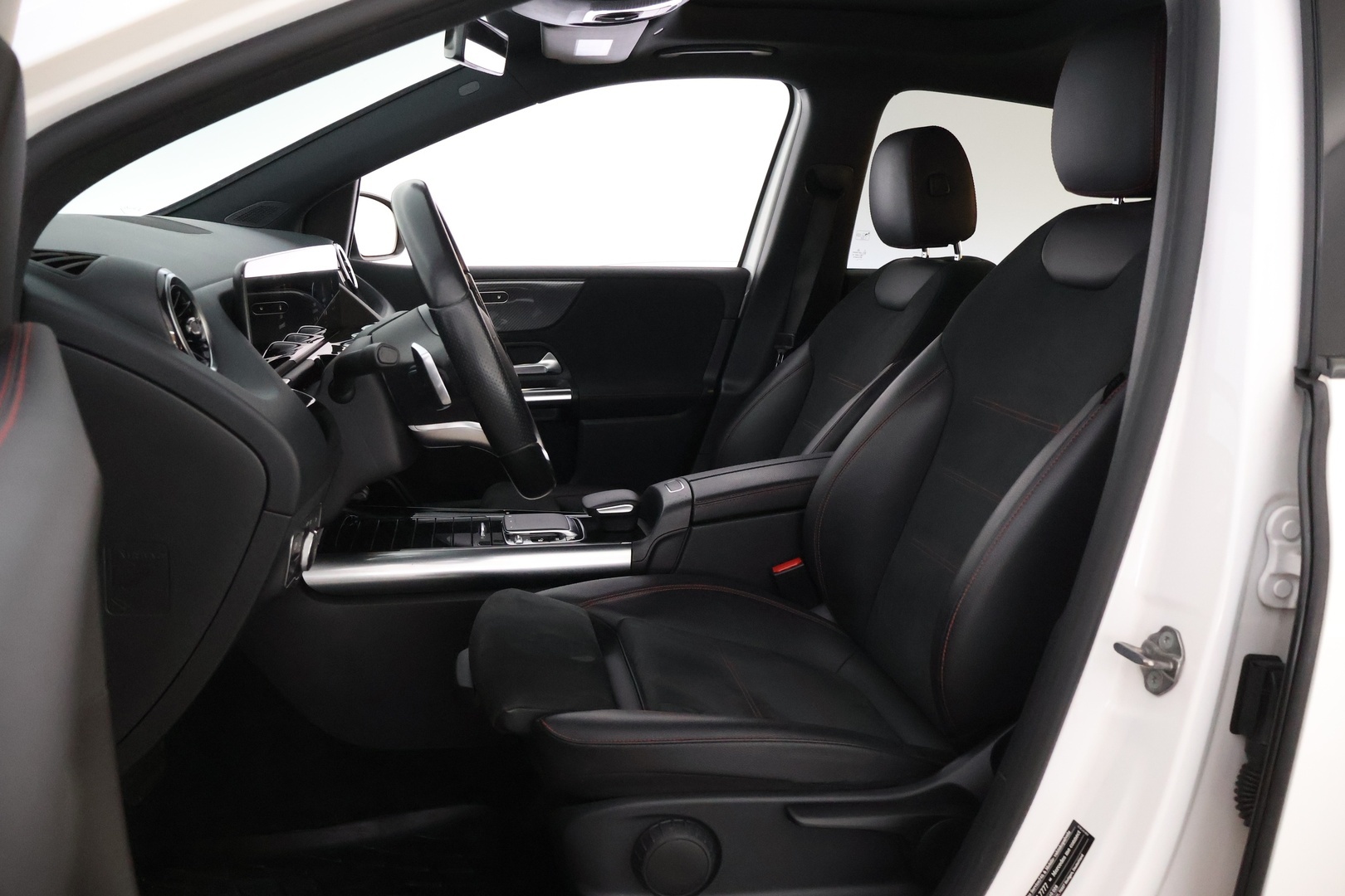 MERCEDES-BENZ B 2019
