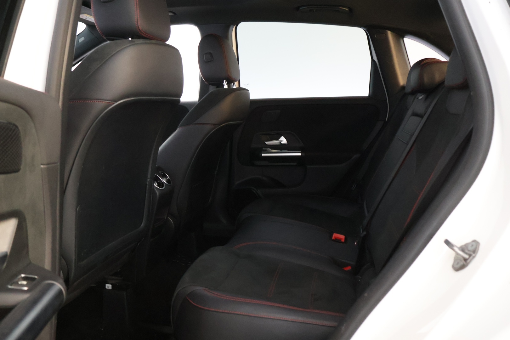 MERCEDES-BENZ B 2019