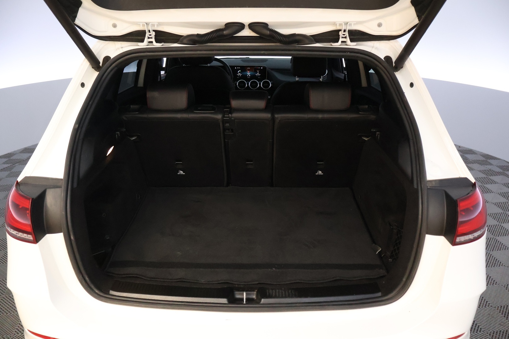 MERCEDES-BENZ B 2019