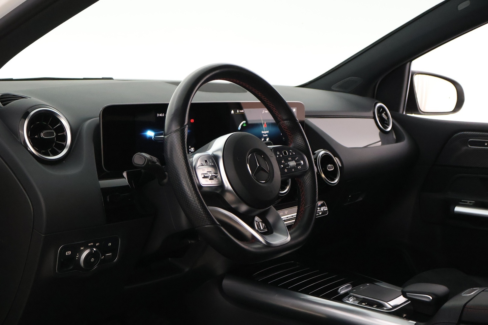 MERCEDES-BENZ B 2019