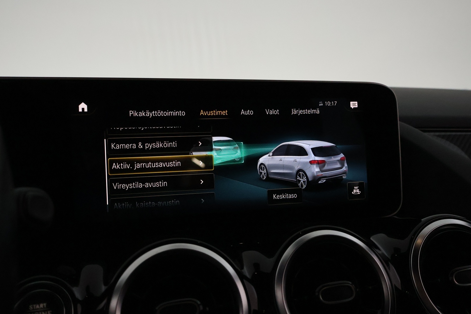 MERCEDES-BENZ B 2019