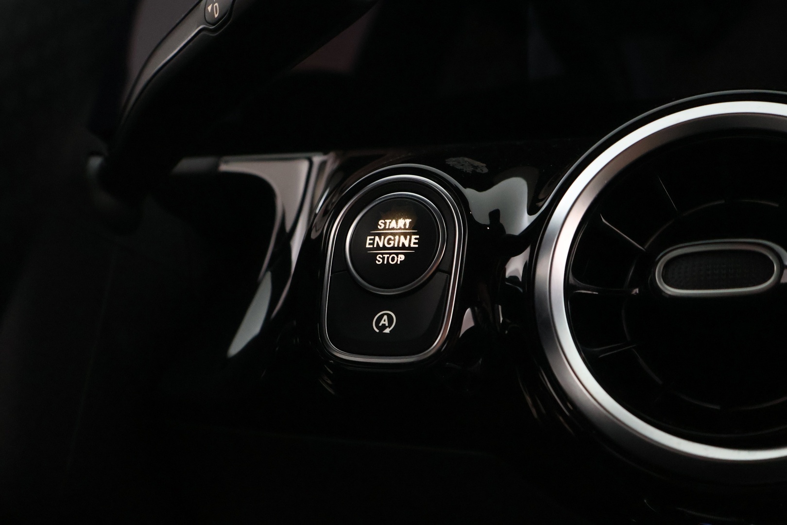 MERCEDES-BENZ B 2019