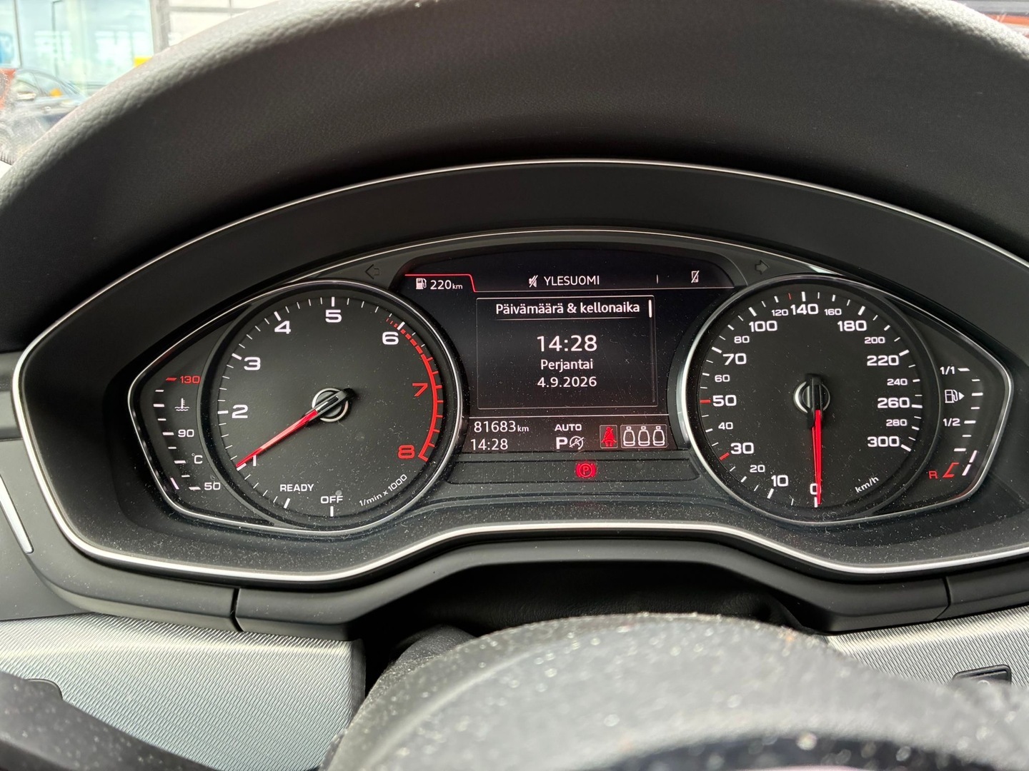 AUDI A4 2019