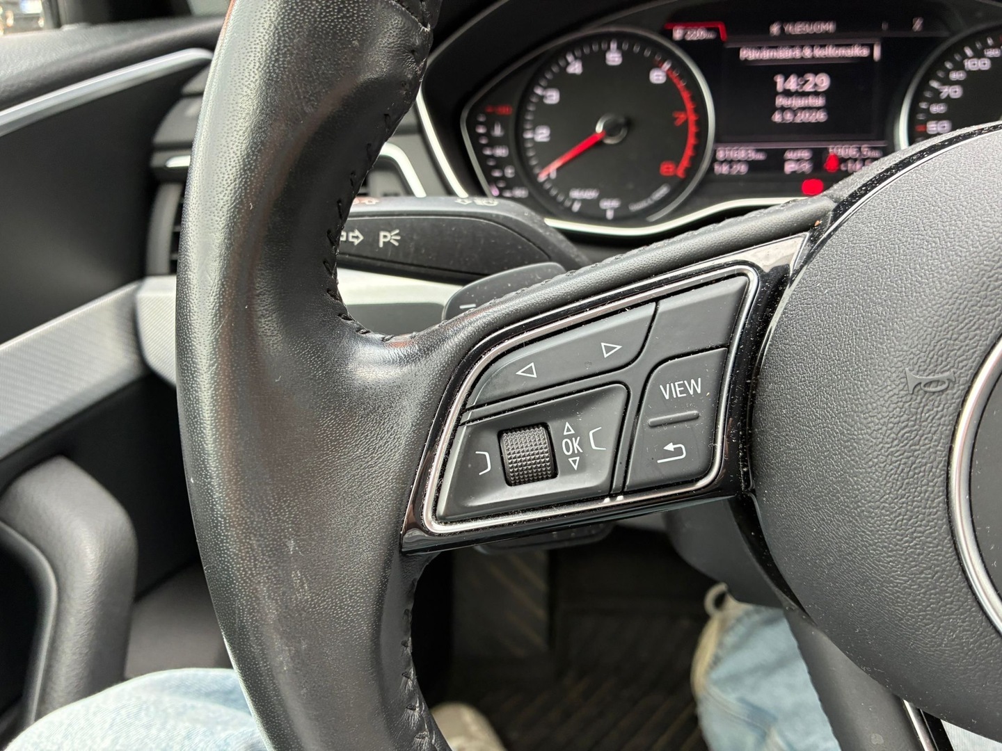 AUDI A4 2019