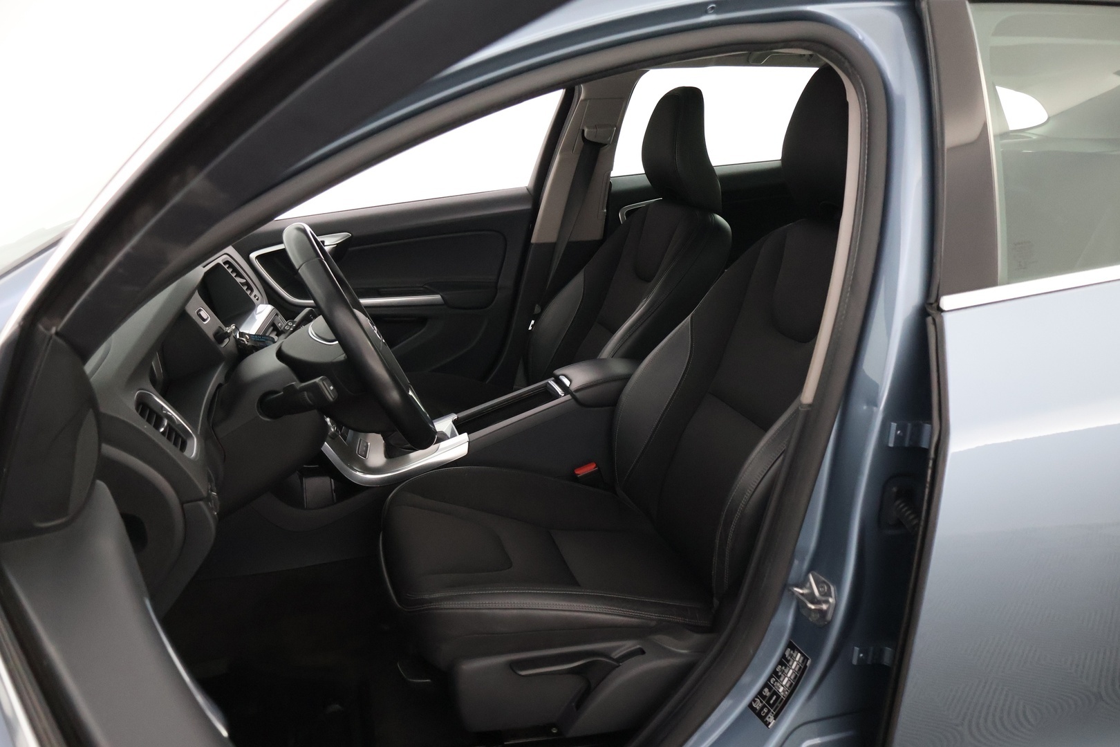 VOLVO V60 2017