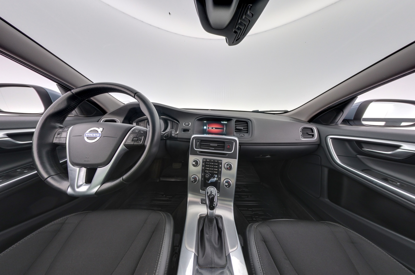 VOLVO V60 2017