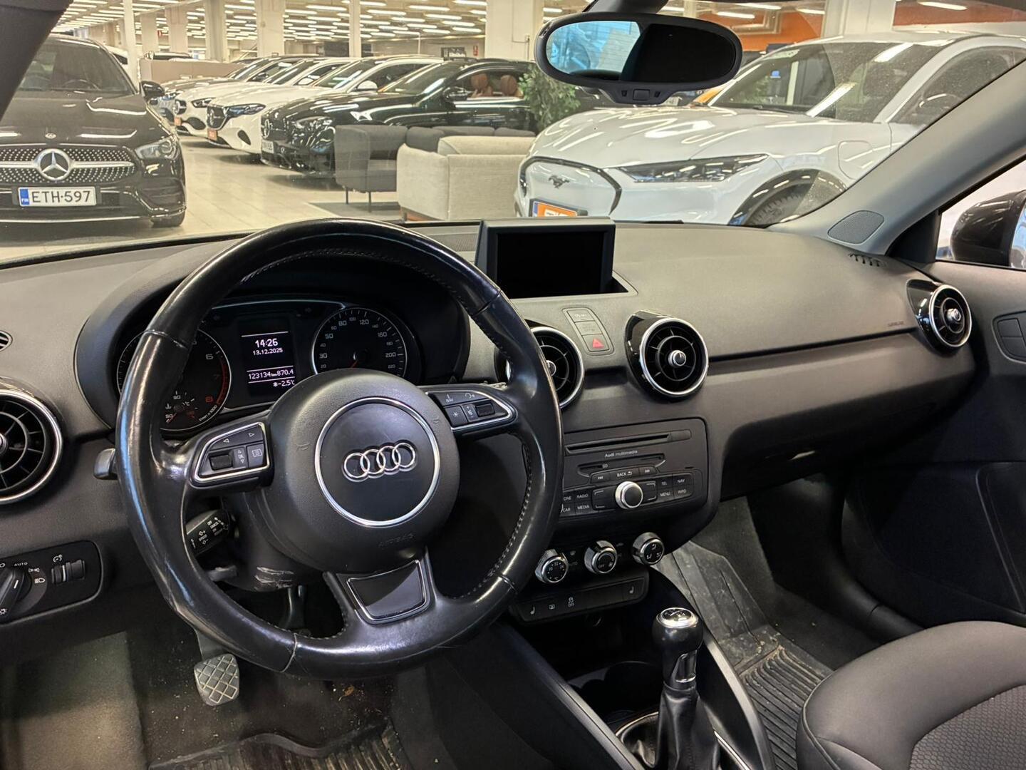 AUDI A1 2011