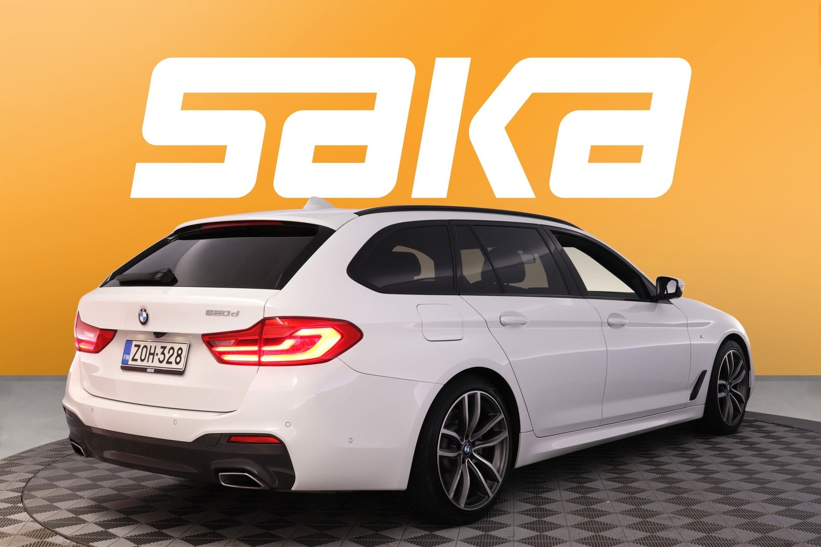 BMW 520 2019