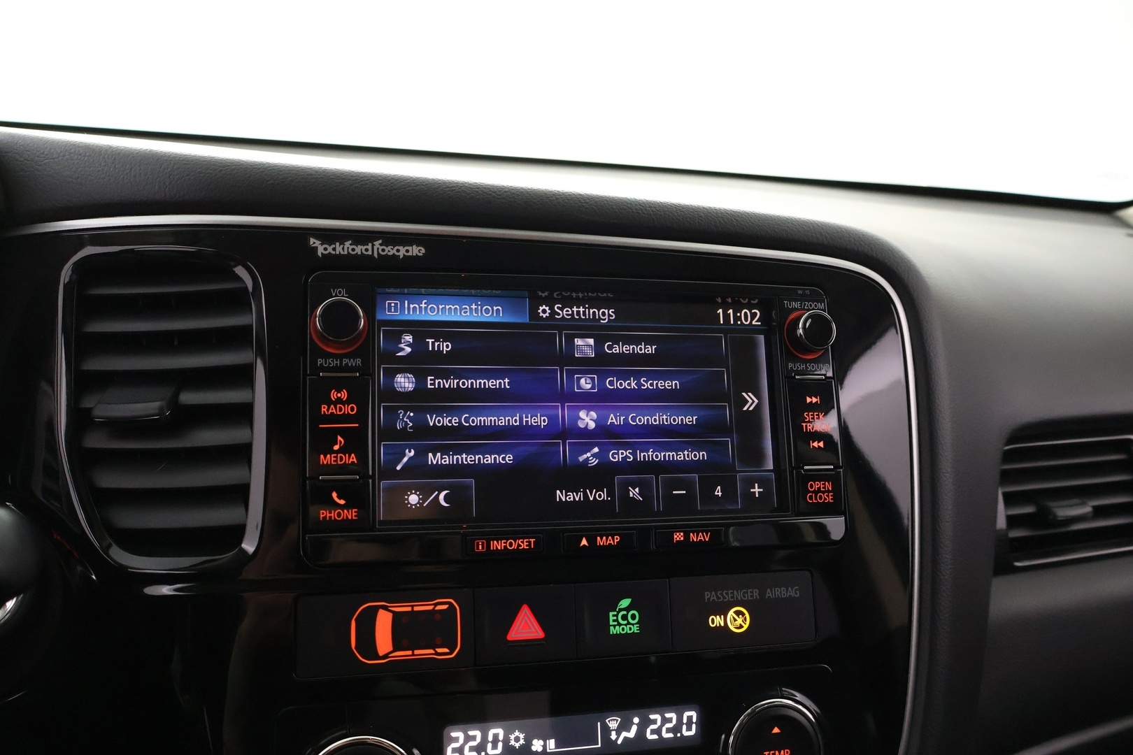 MITSUBISHI Outlander 2016