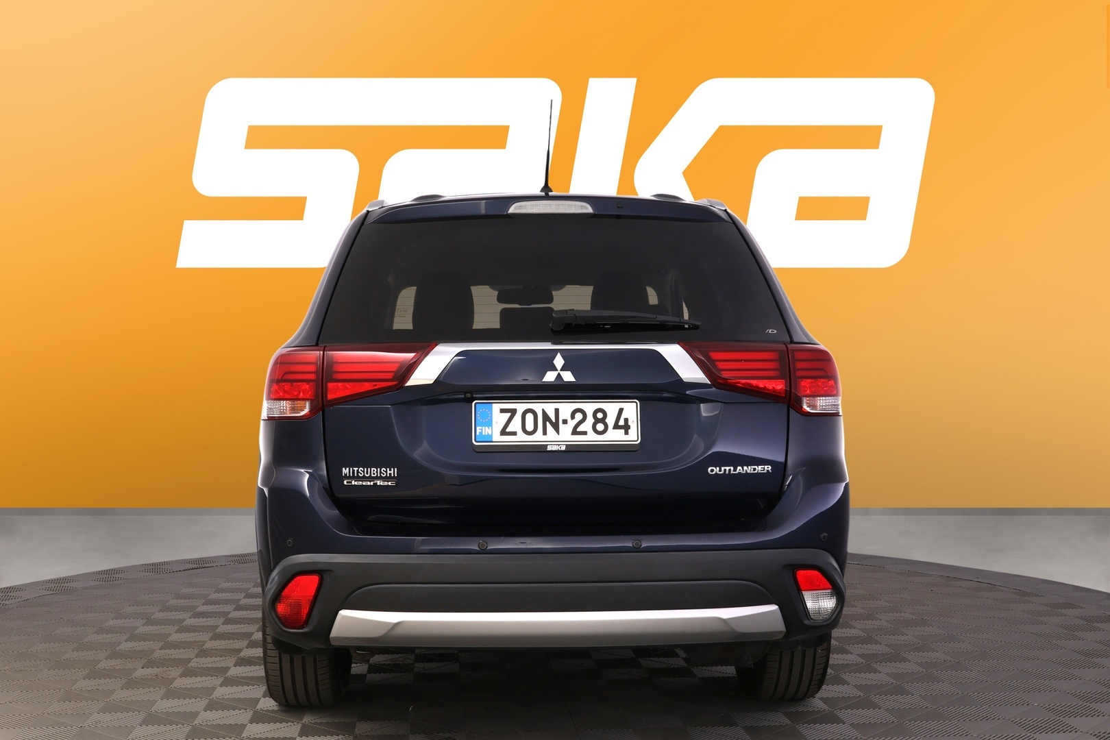 MITSUBISHI Outlander 2016