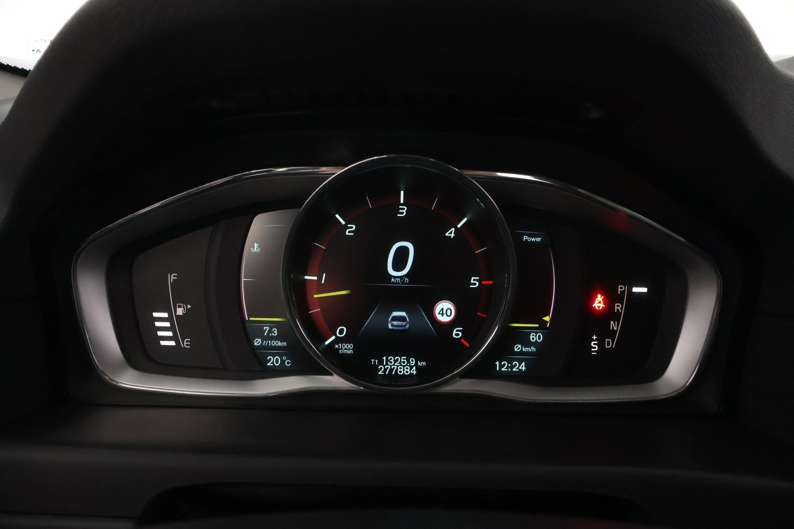 VOLVO XC70 2014