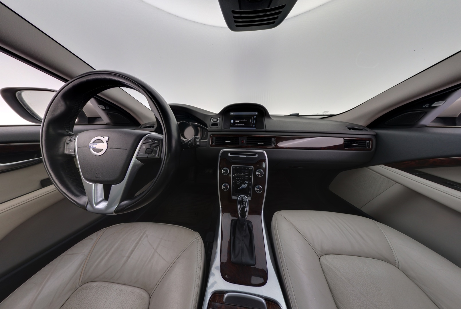 VOLVO XC70 2014