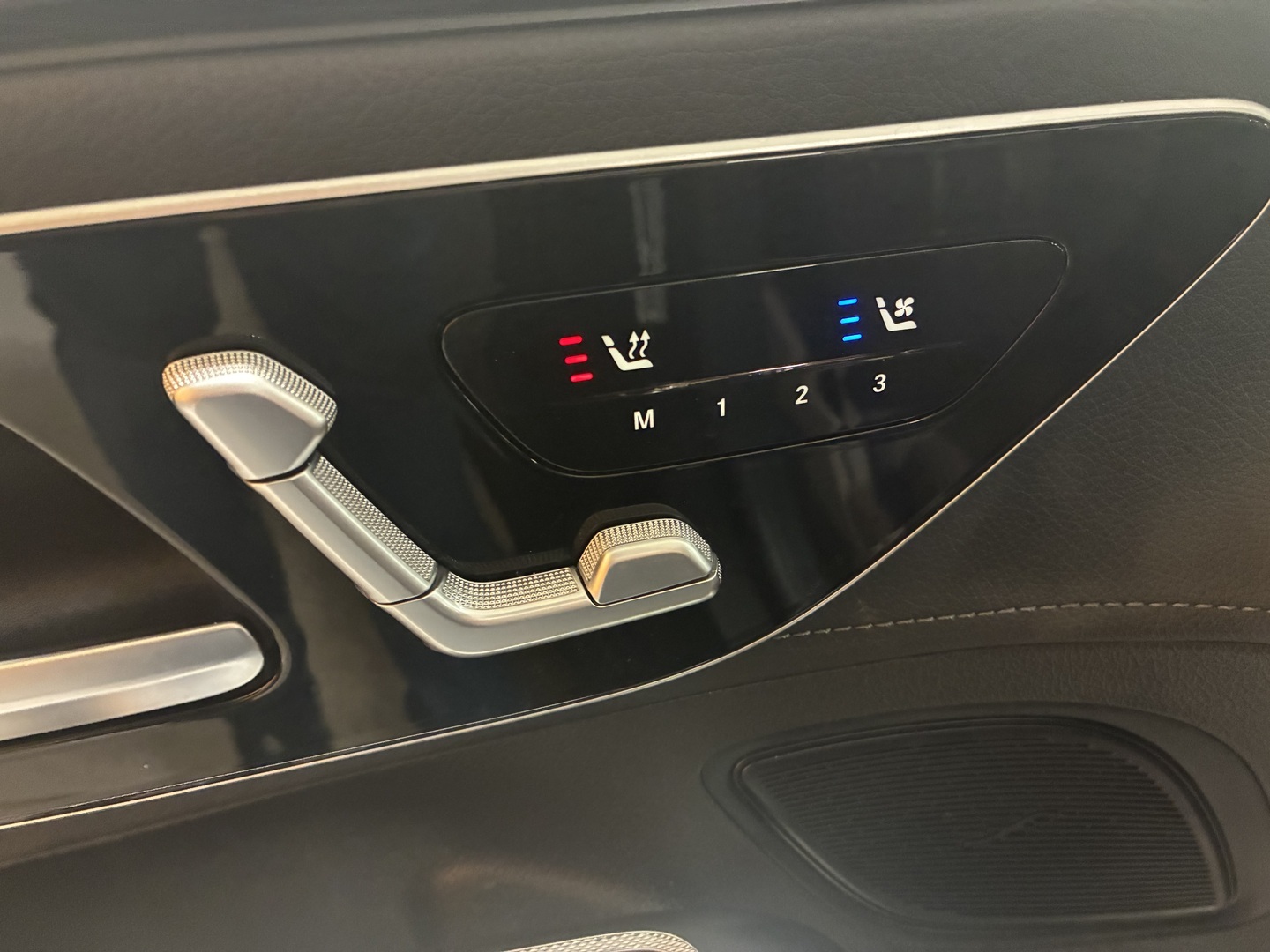 MERCEDES-BENZ EQE 2023