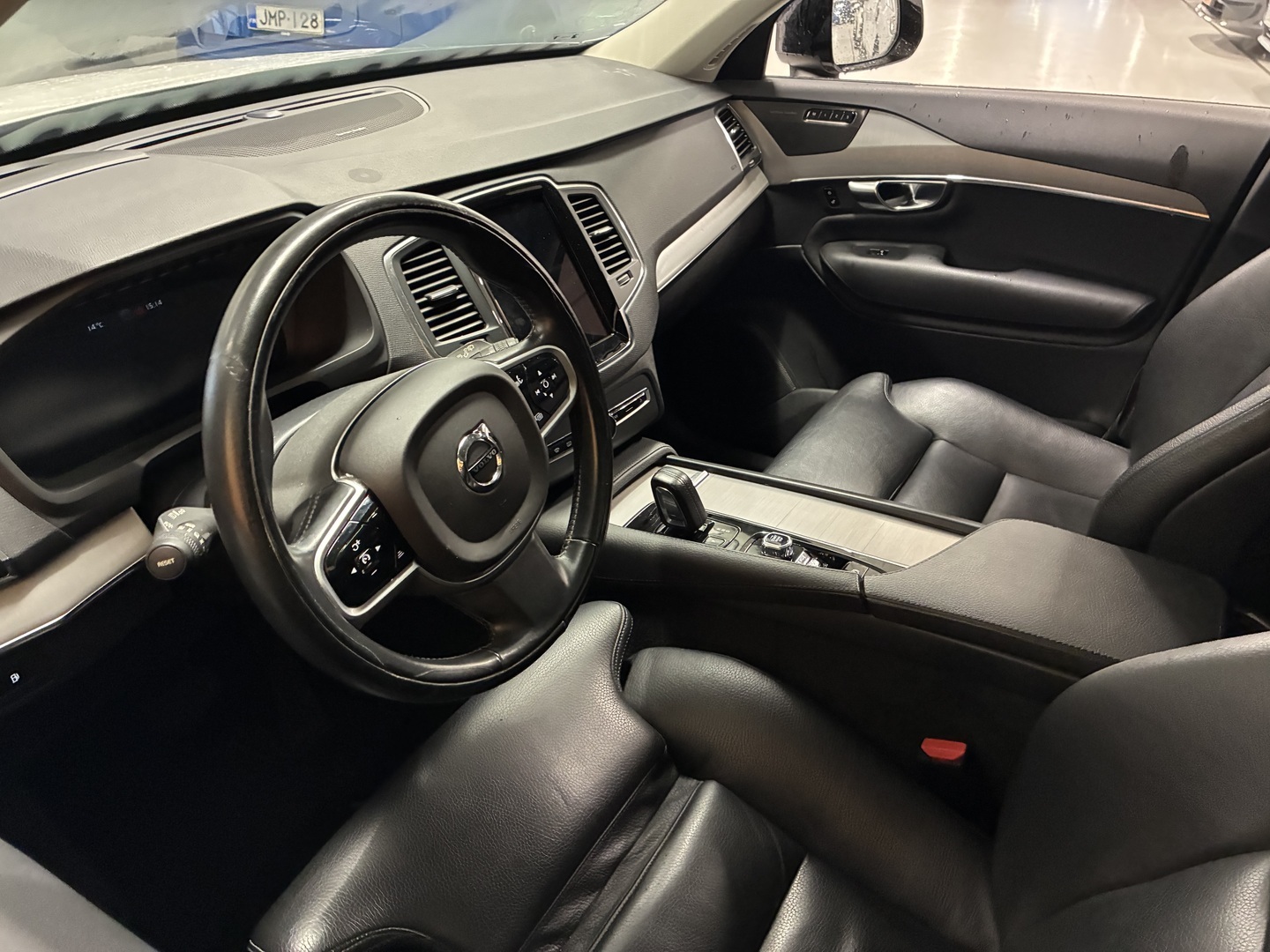 VOLVO XC90 2021