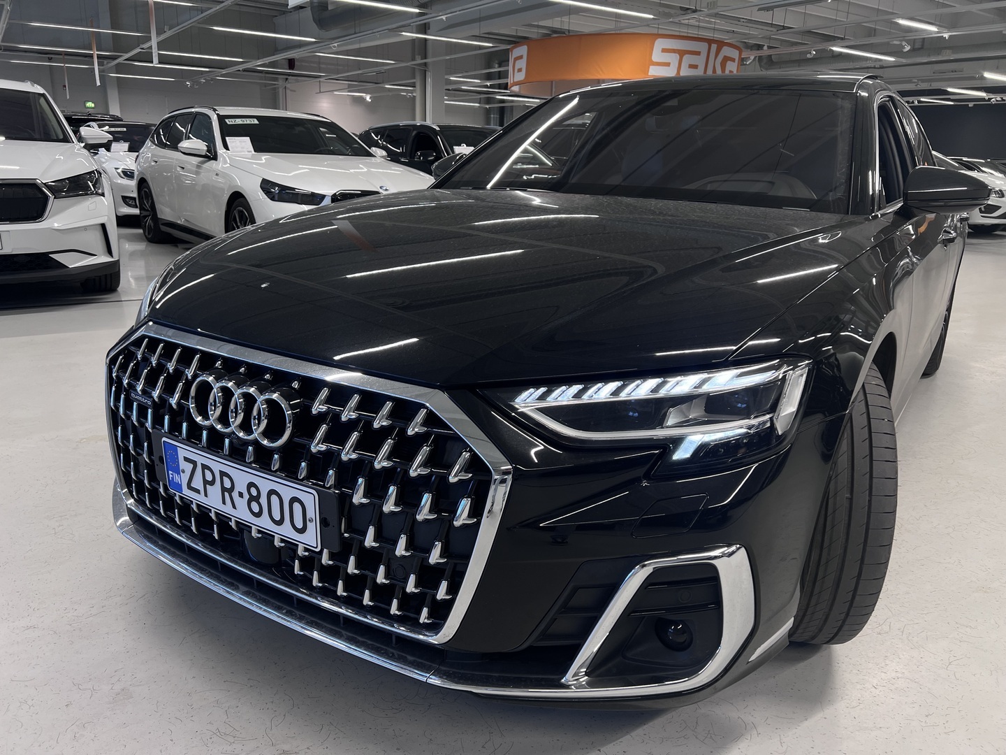AUDI A8 2023