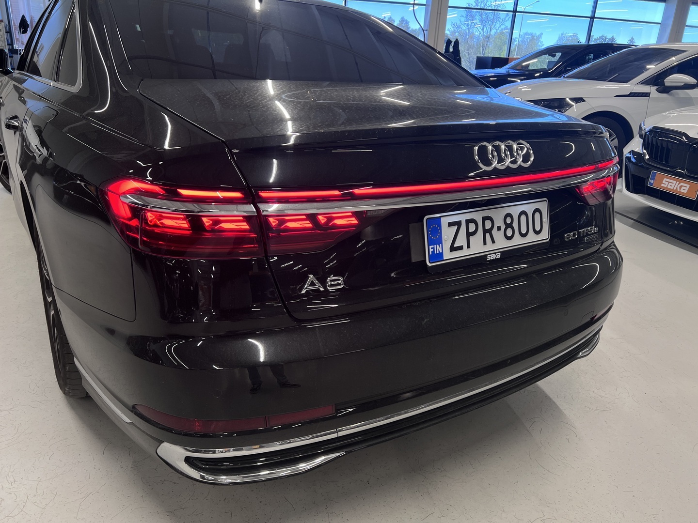 AUDI A8 2023