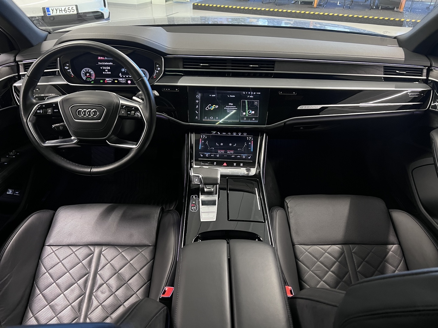 AUDI A8 2023