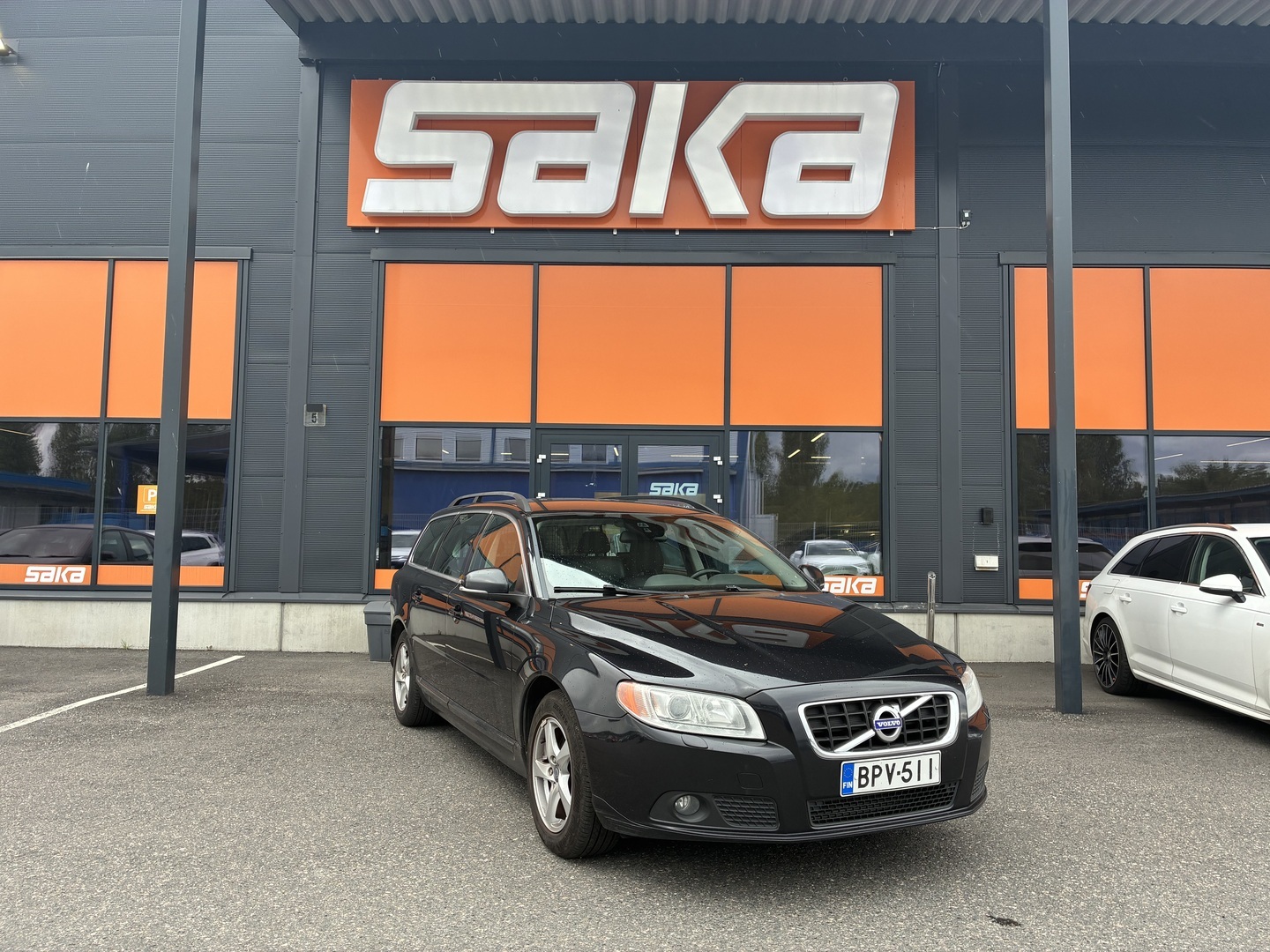 VOLVO V70 2013