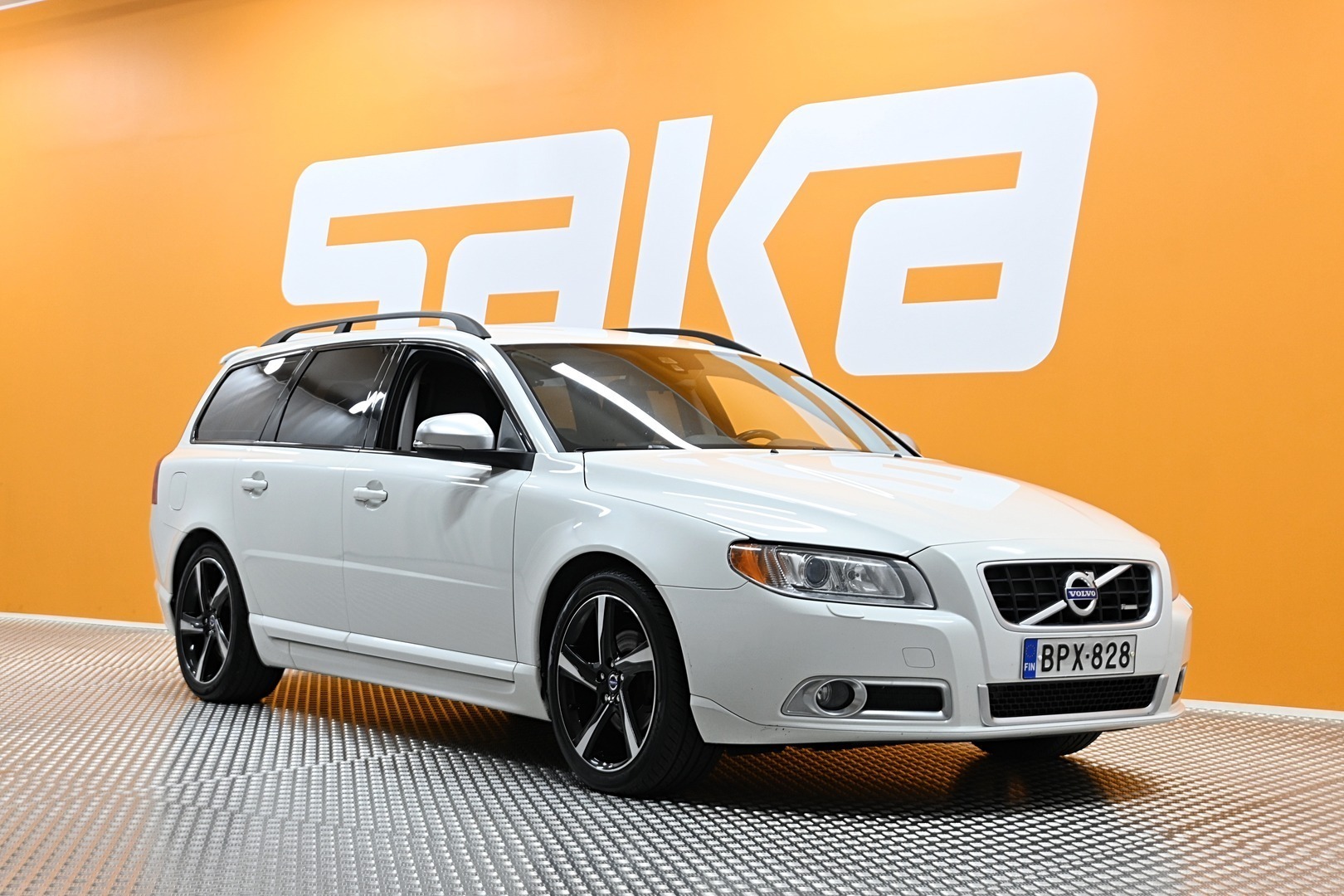 VOLVO V70 2013