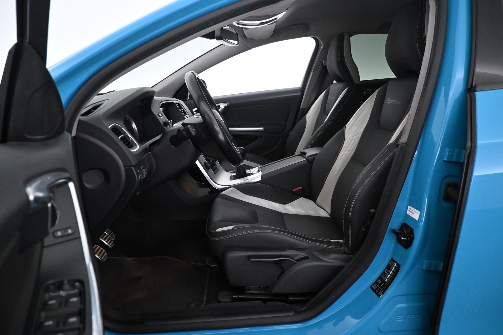 VOLVO V60 2013