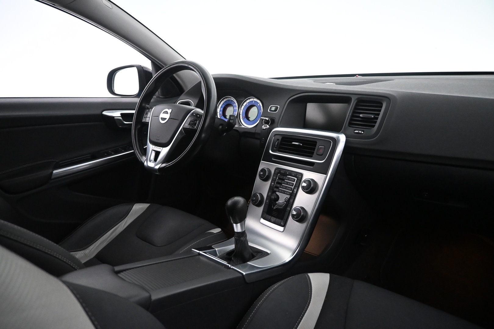 VOLVO V60 2013