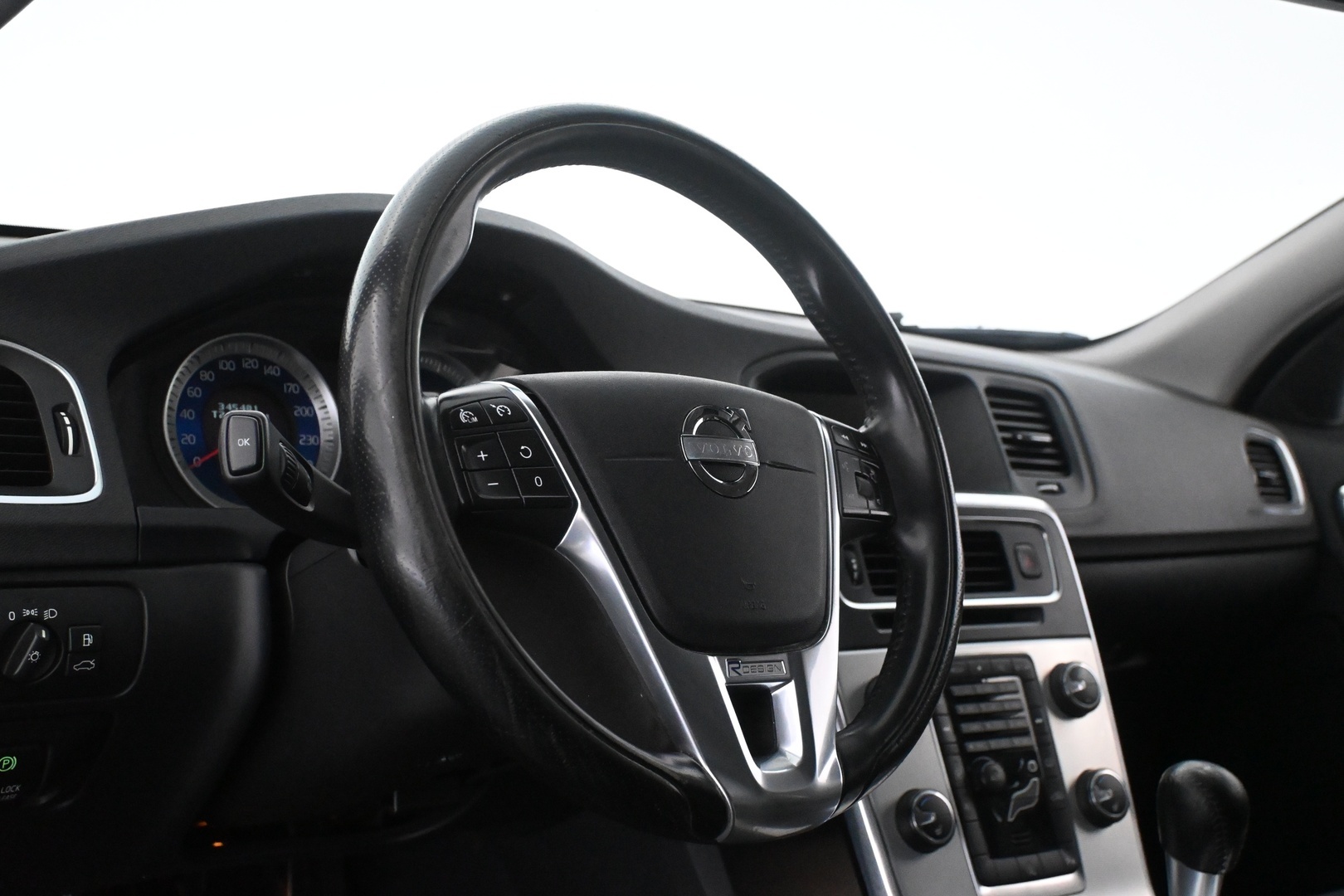VOLVO V60 2013