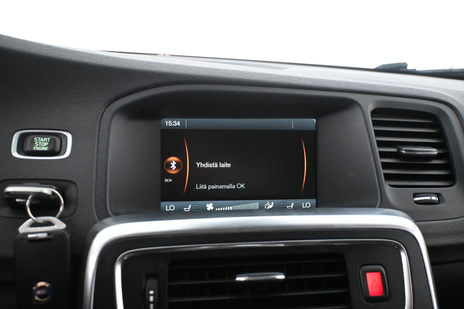 VOLVO V60 2013
