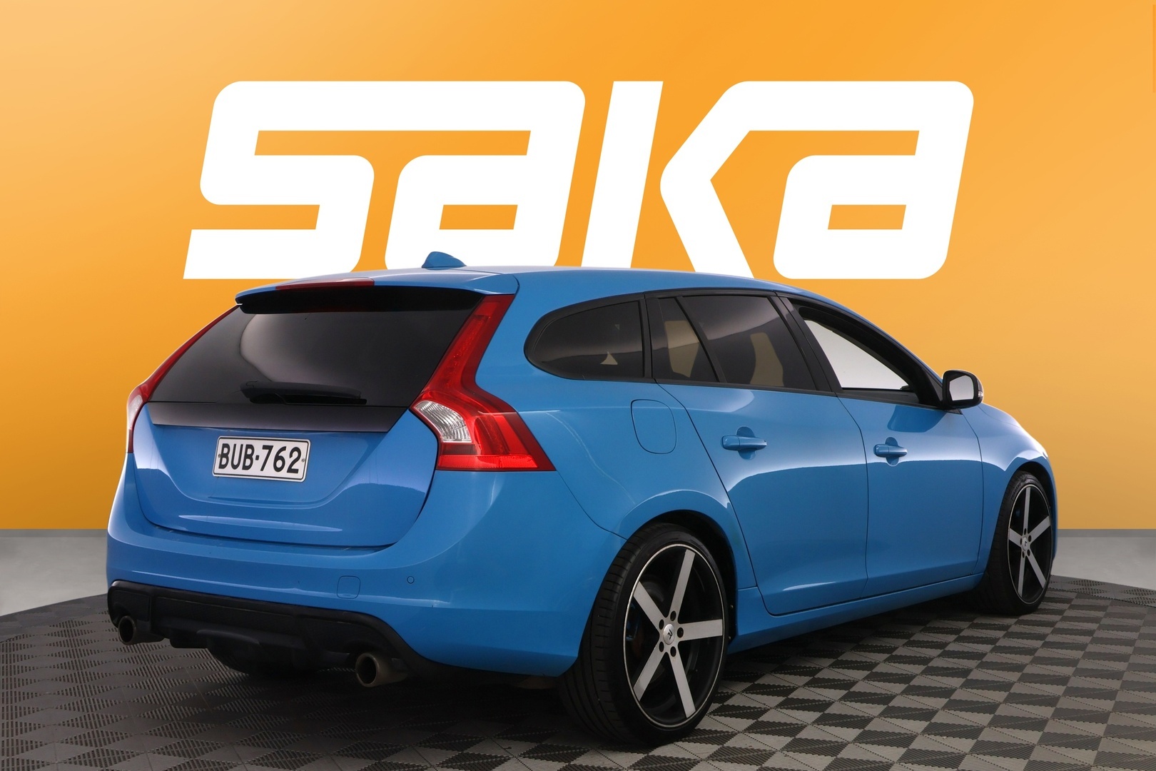 VOLVO V60 2013