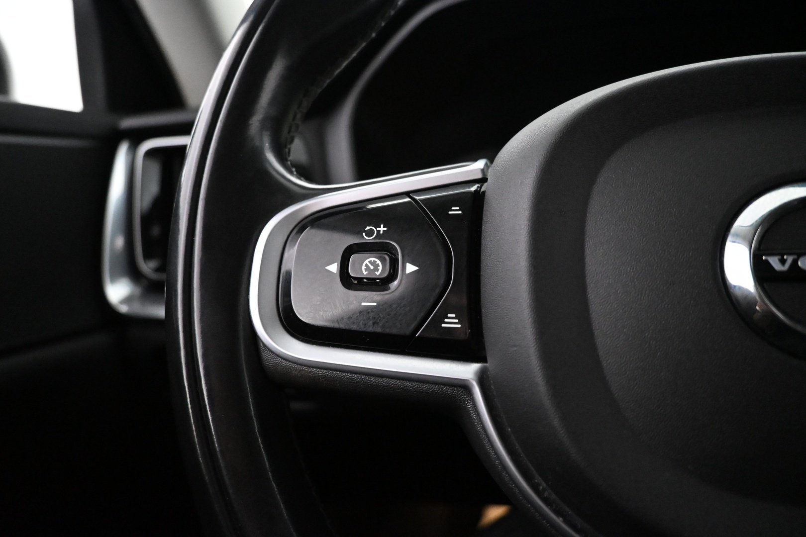VOLVO V60 Cross Country 2019