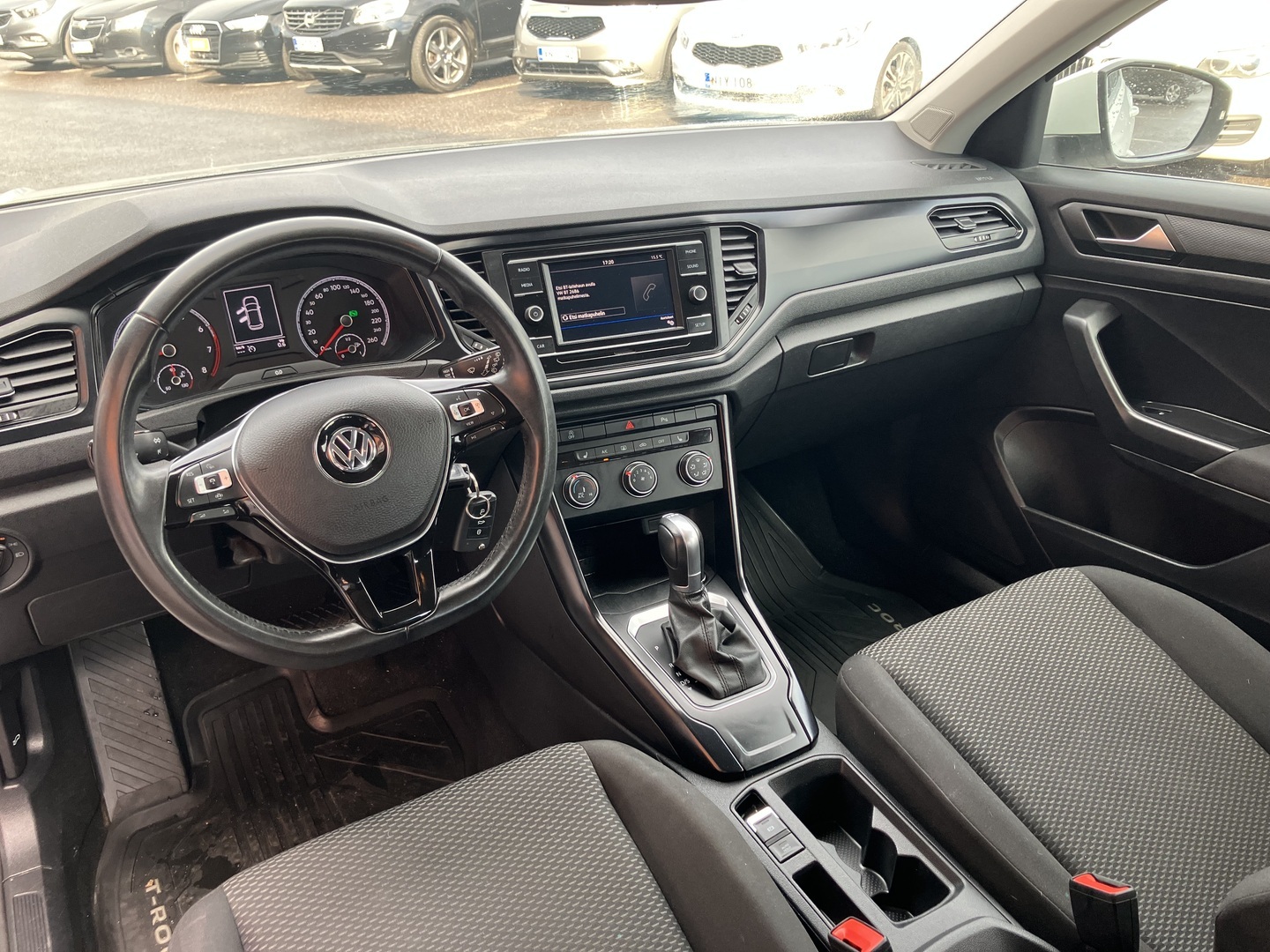 VOLKSWAGEN T-Roc 2019