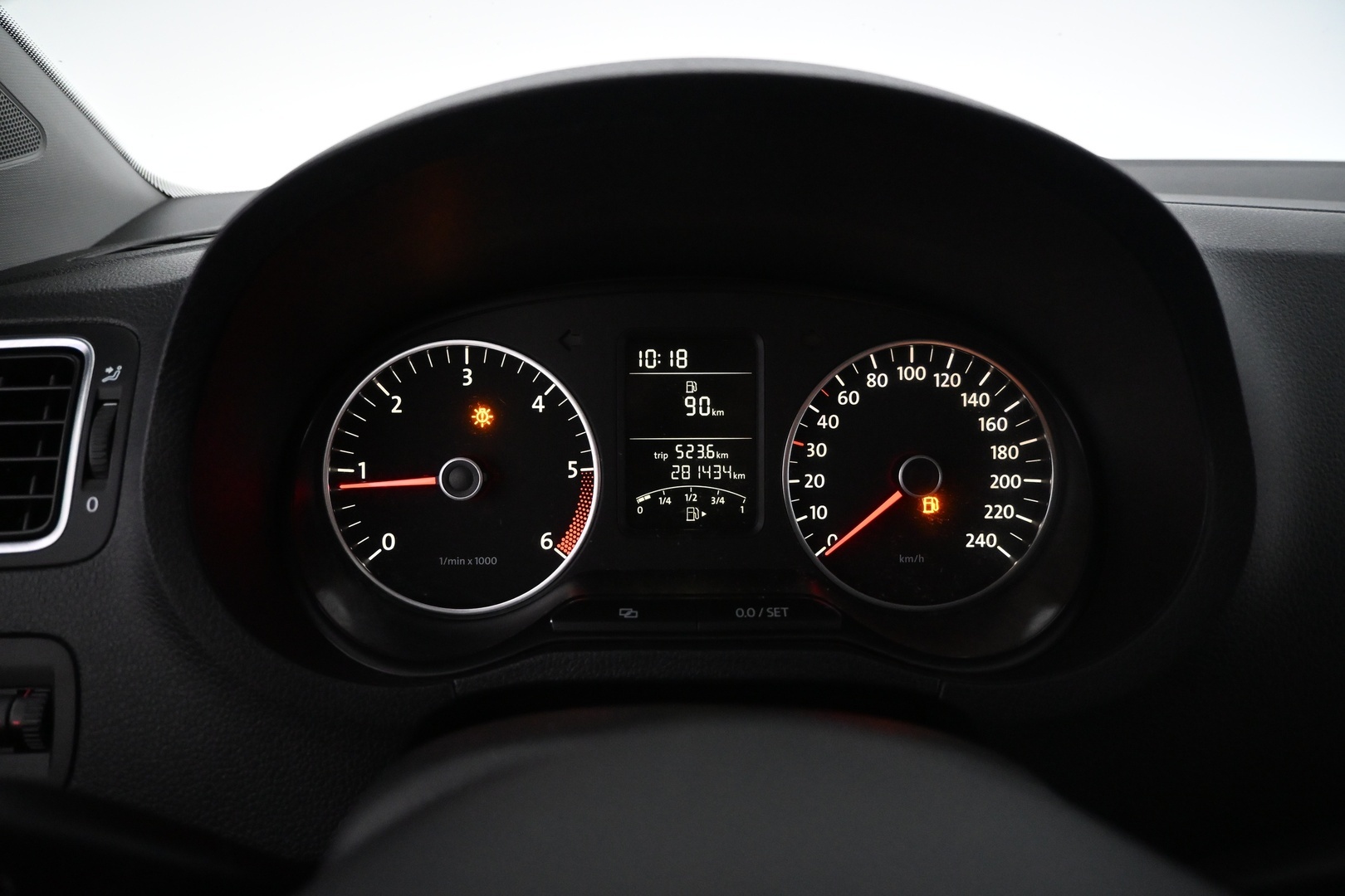 VOLKSWAGEN Polo 2011