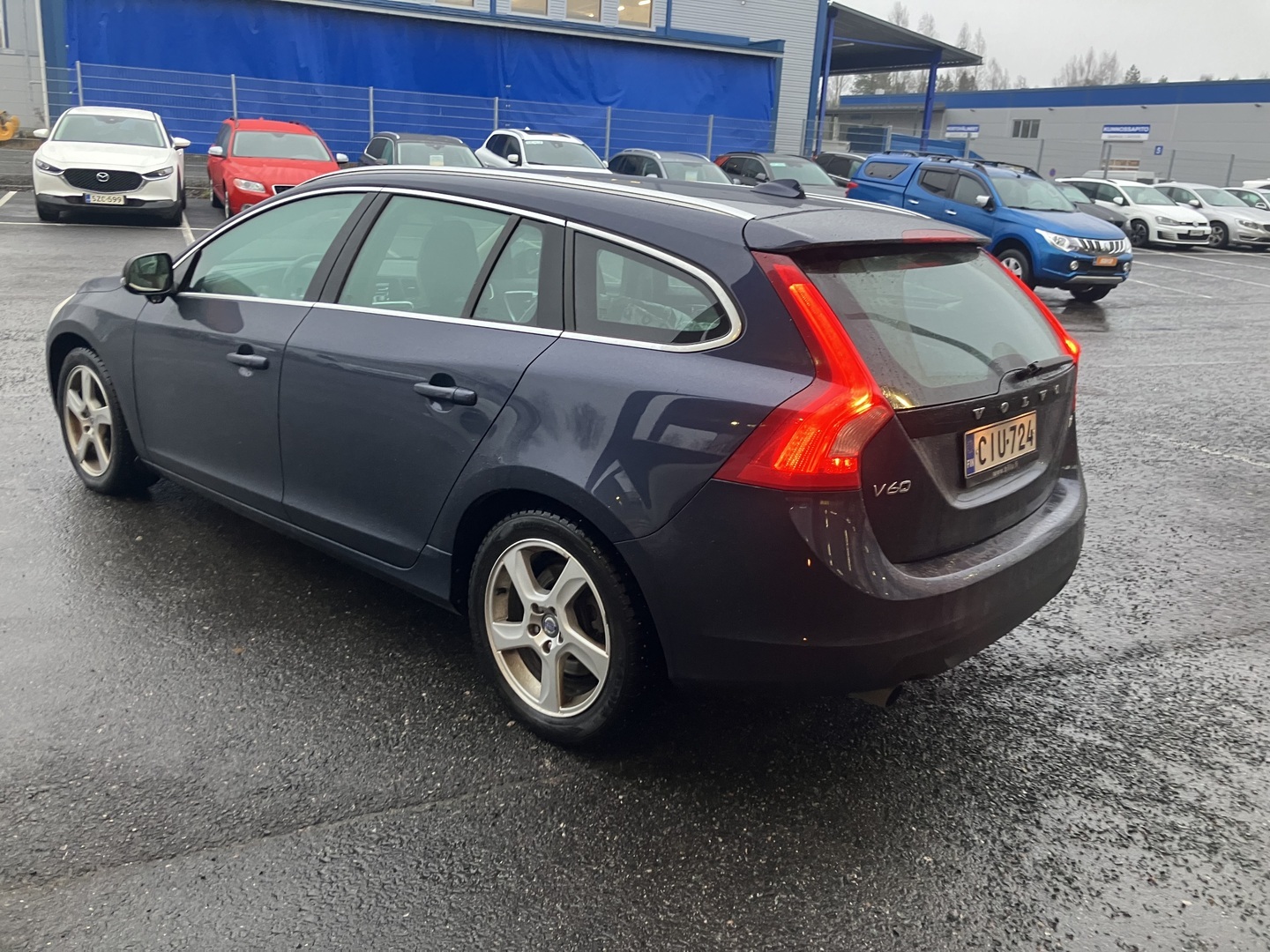 VOLVO V60 2013