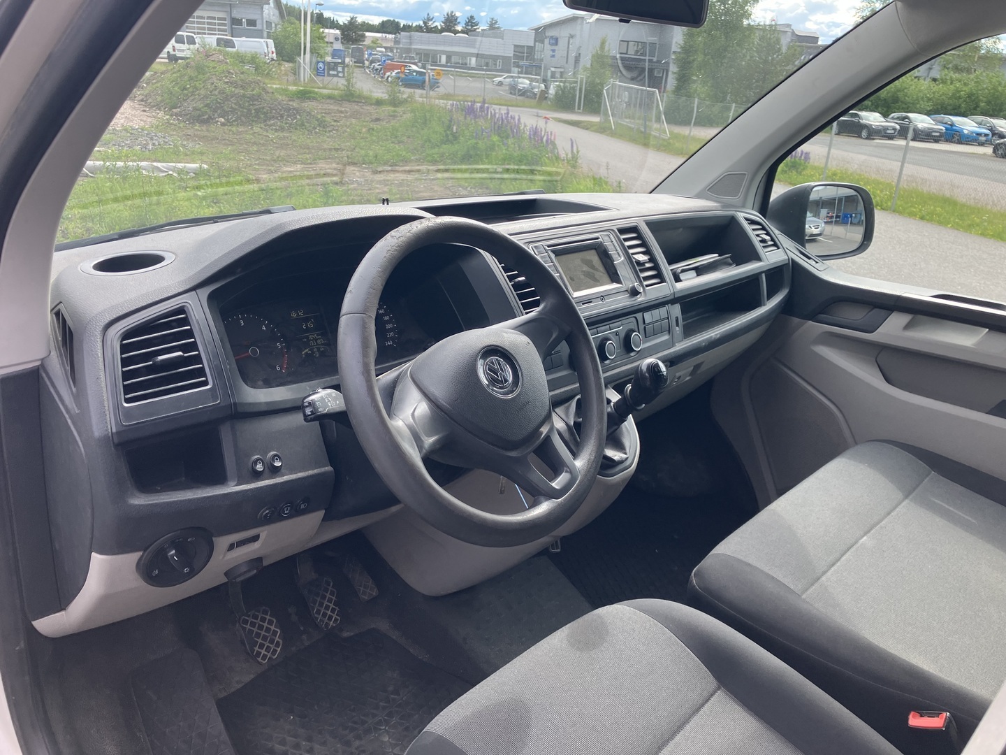 VOLKSWAGEN Transporter 2016