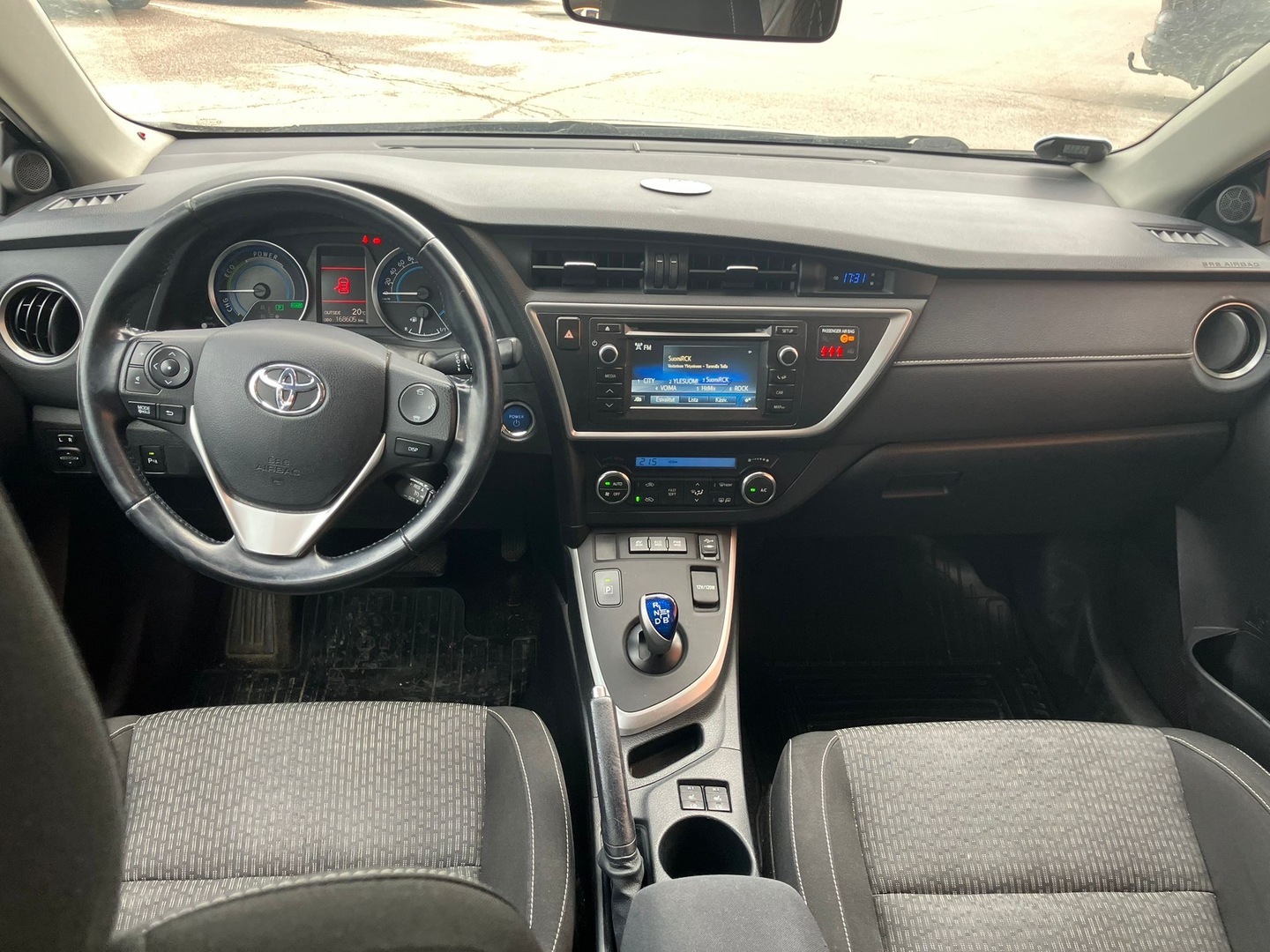TOYOTA Auris 2014
