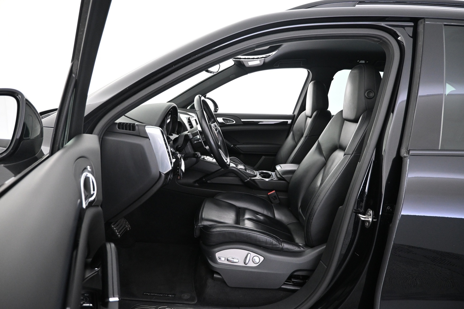 PORSCHE Cayenne 2015