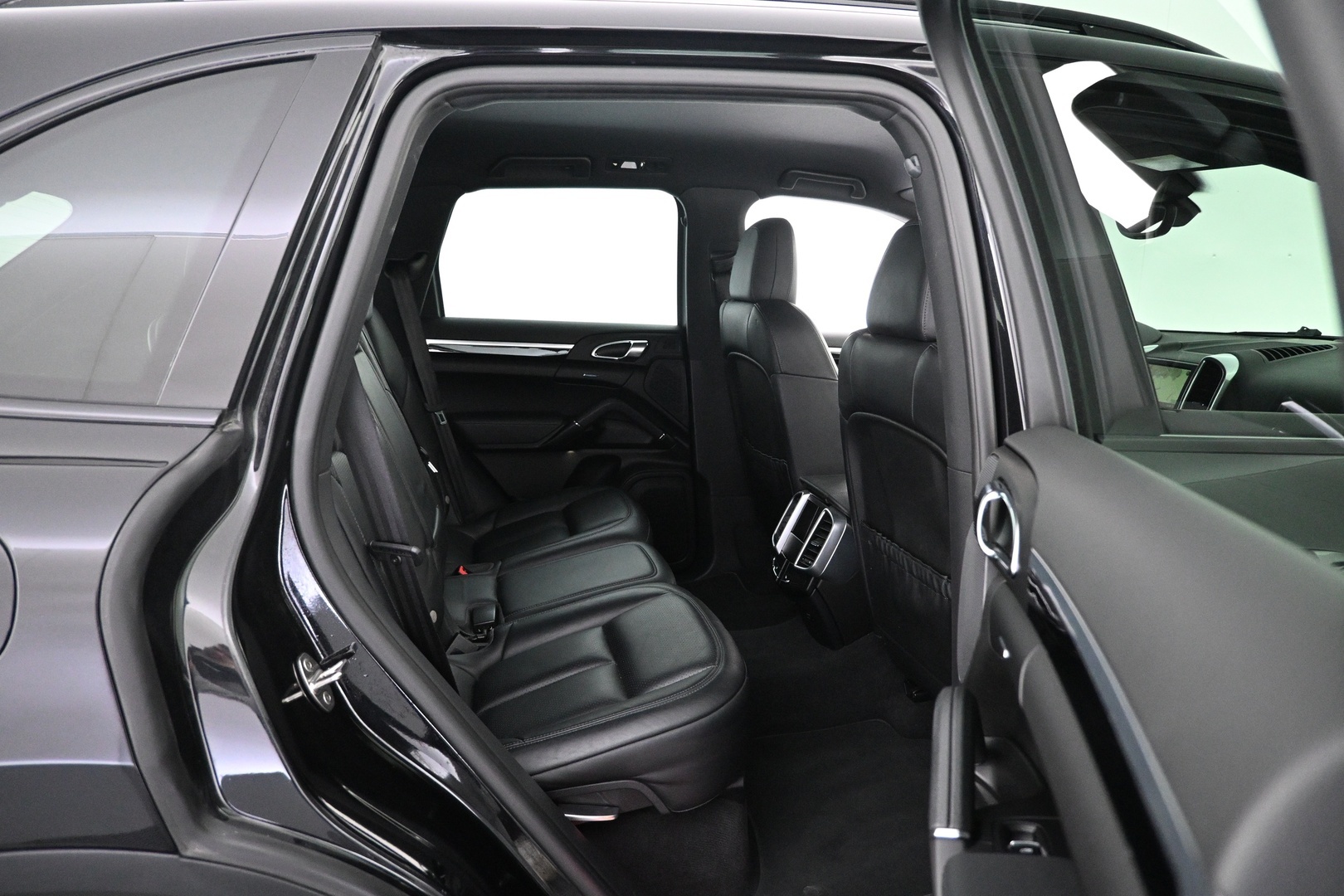 PORSCHE Cayenne 2015