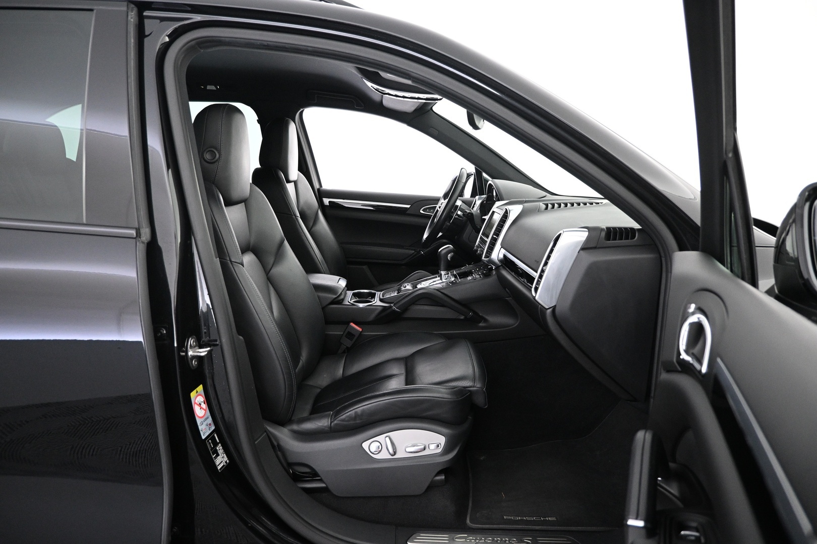 PORSCHE Cayenne 2015