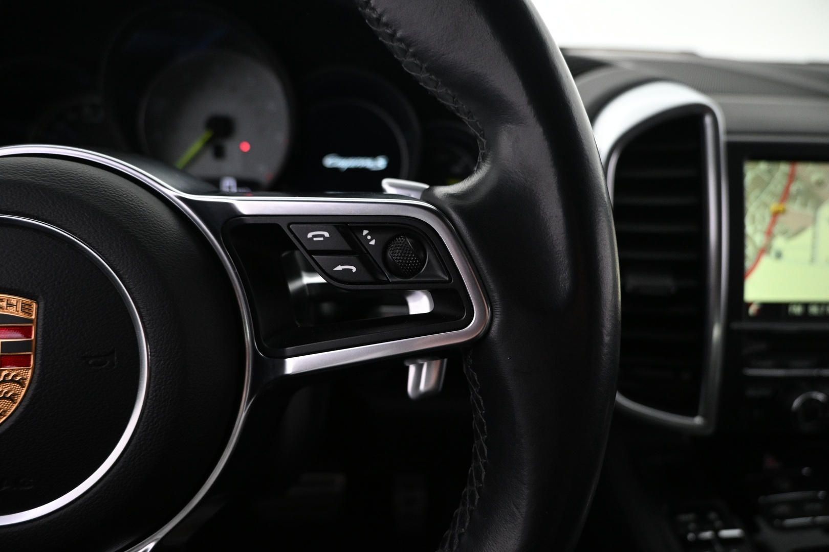 PORSCHE Cayenne 2015