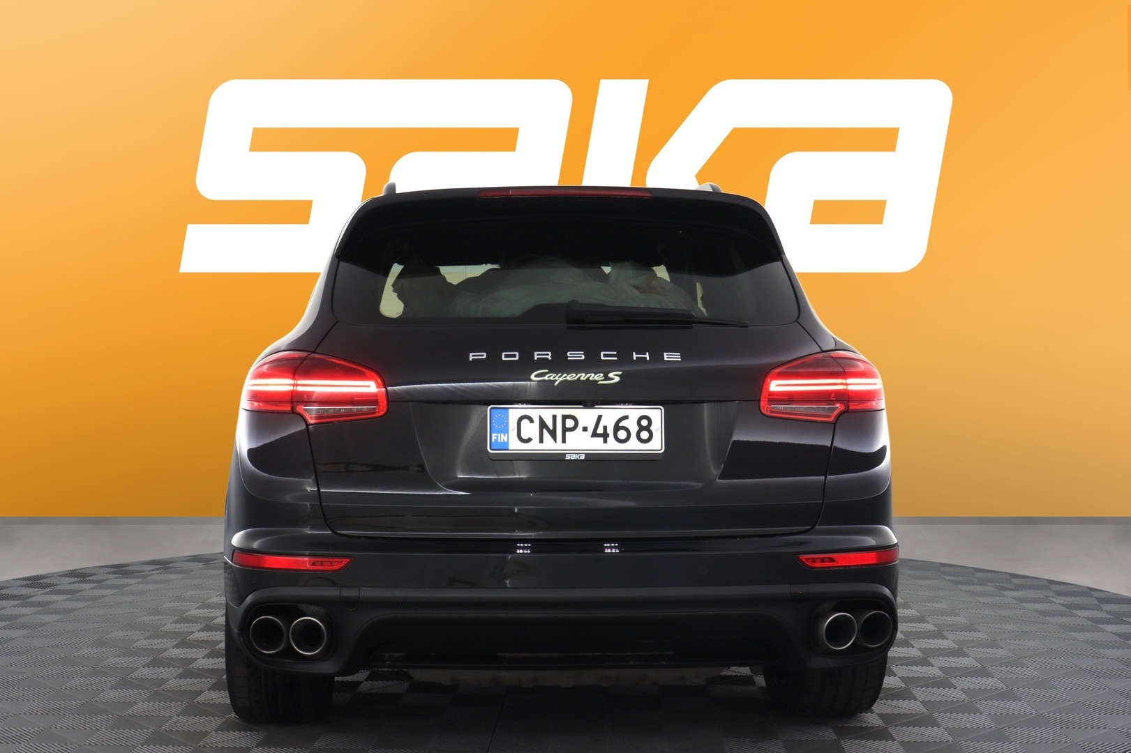 PORSCHE Cayenne 2015