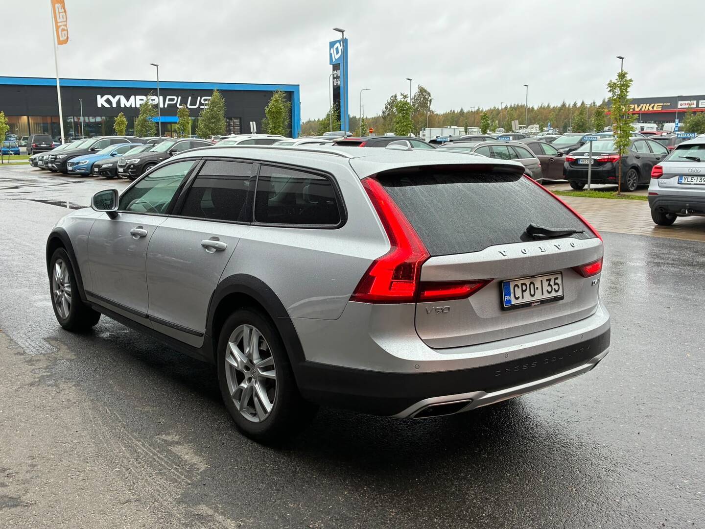 VOLVO V90 Cross Country 2017